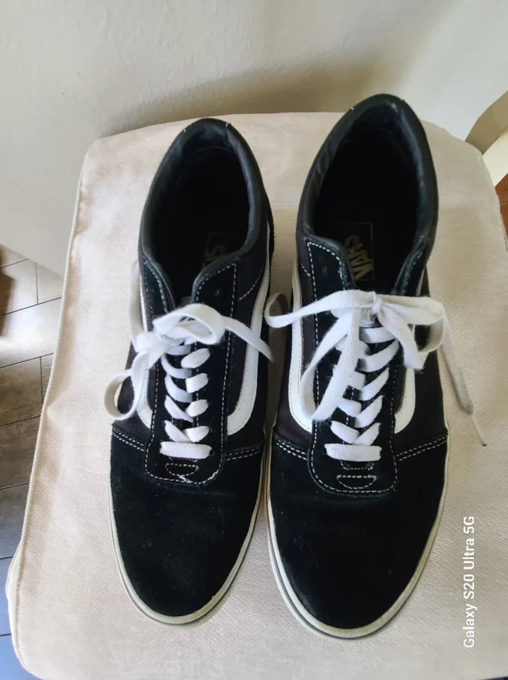 Men's Vans Black and White Low-Top Men's Sneakers